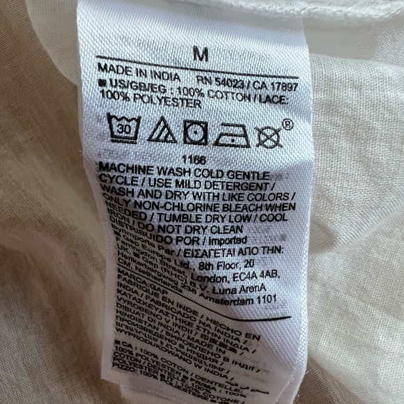 GAP Ruffled Blouse - Picture 6 of 7